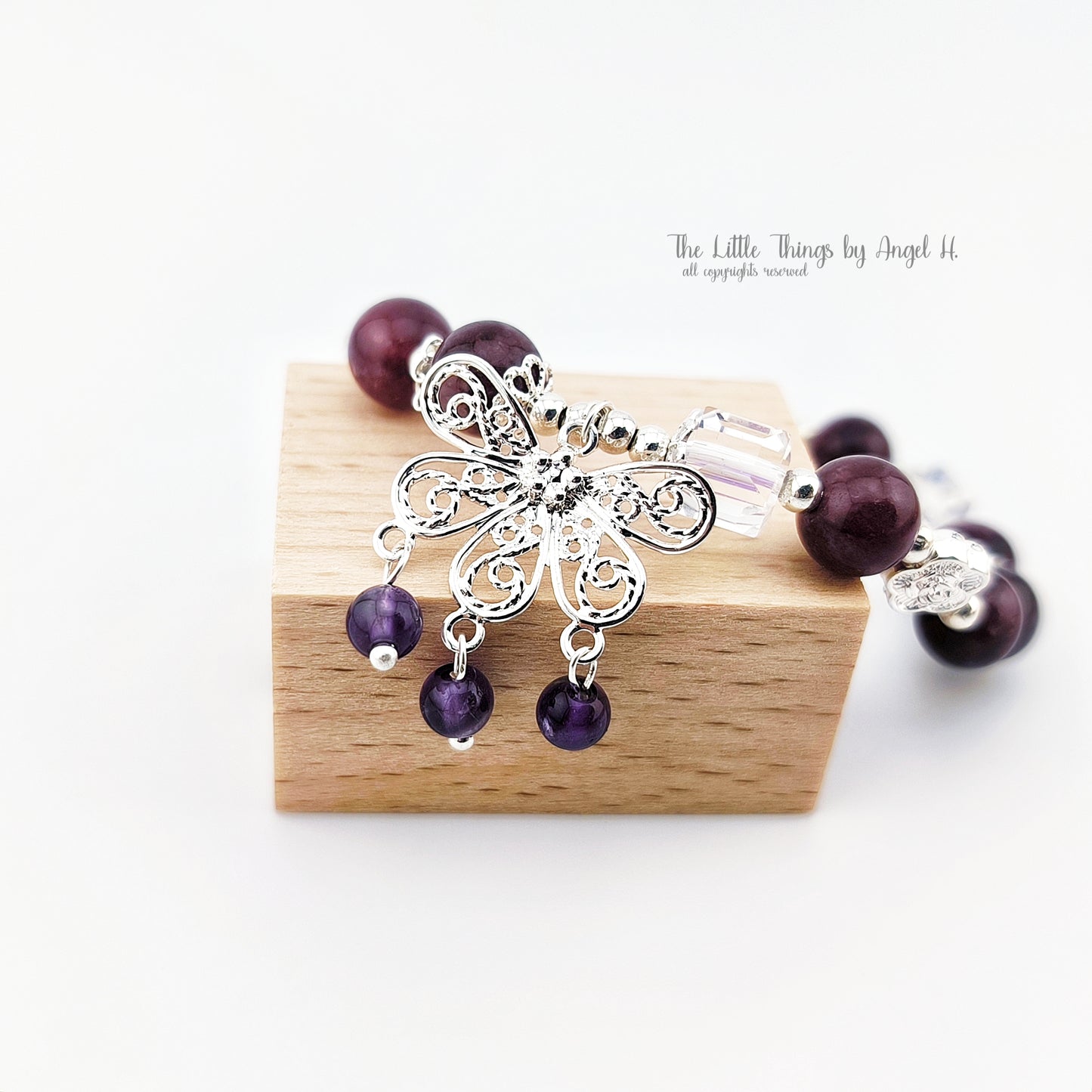 Natural Lolite Gems with Hollow Butterfly Amethyst Charm Bracelet