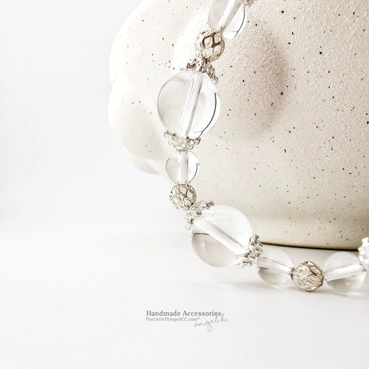 “Clear Eyes” — Pure Quartz Bracelet with Silver Touch