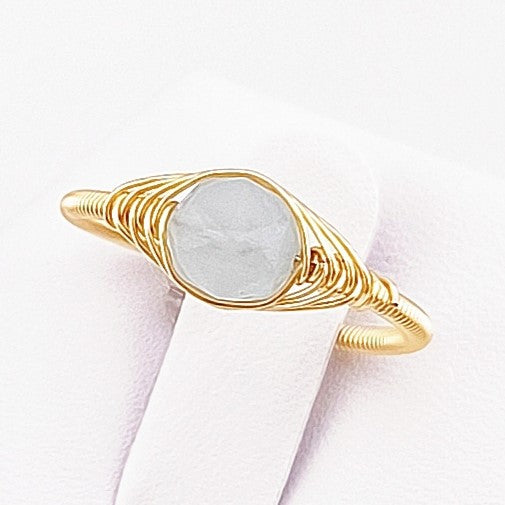 Natural Facet Aquamarine Gems Hand Winding Golden 18K-Plated Ring